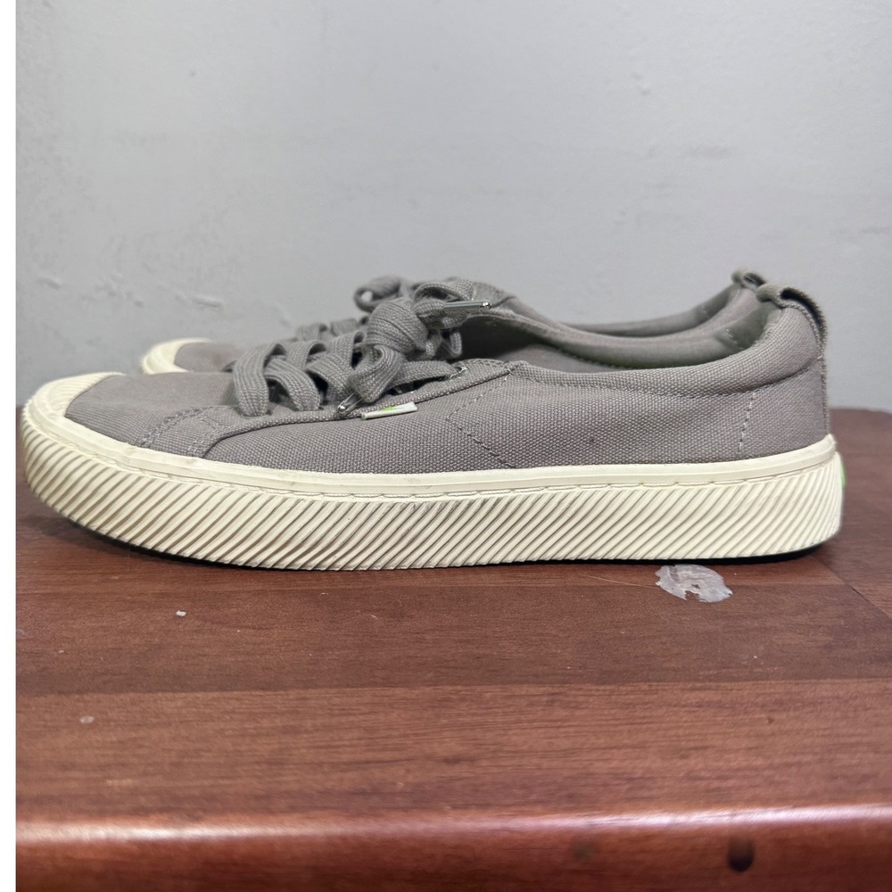 Cariuma OCA Low Pro Mystic Grey Canvas Sneakers 8 Women/6.5 Men Unisex Casual - Picture 4 of 11